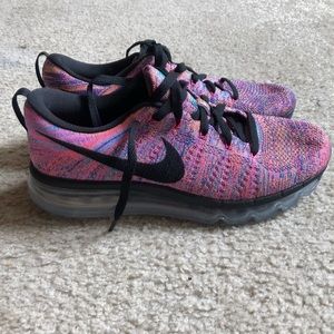 Women’s Nike Flyknit Max size 9.5